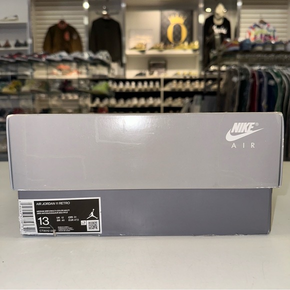 Jordan 11 Retro Cool Grey - Picture 6 of 6